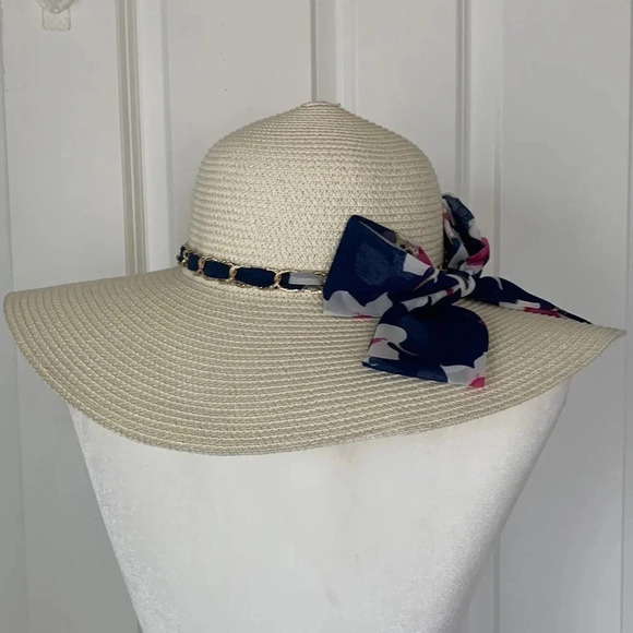 Source Unknown Accessories - Ivory derby 🐎 floppy hat Napa wine tasting